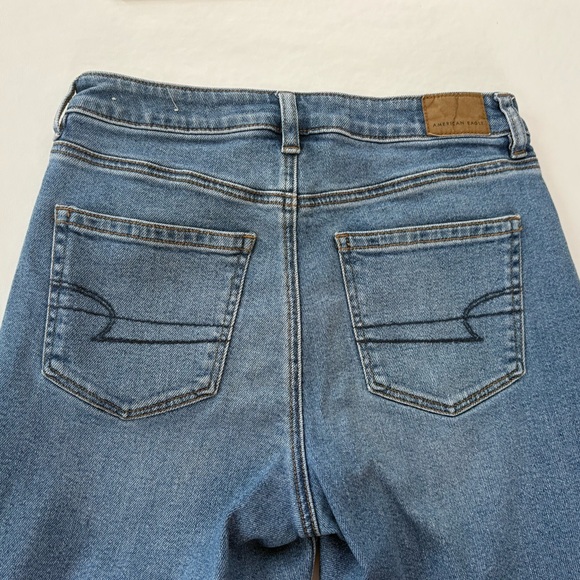 American Eagle Outfitters Straight Leg Hi Rise Mom Jeans size 4 - Picture 4 of 9